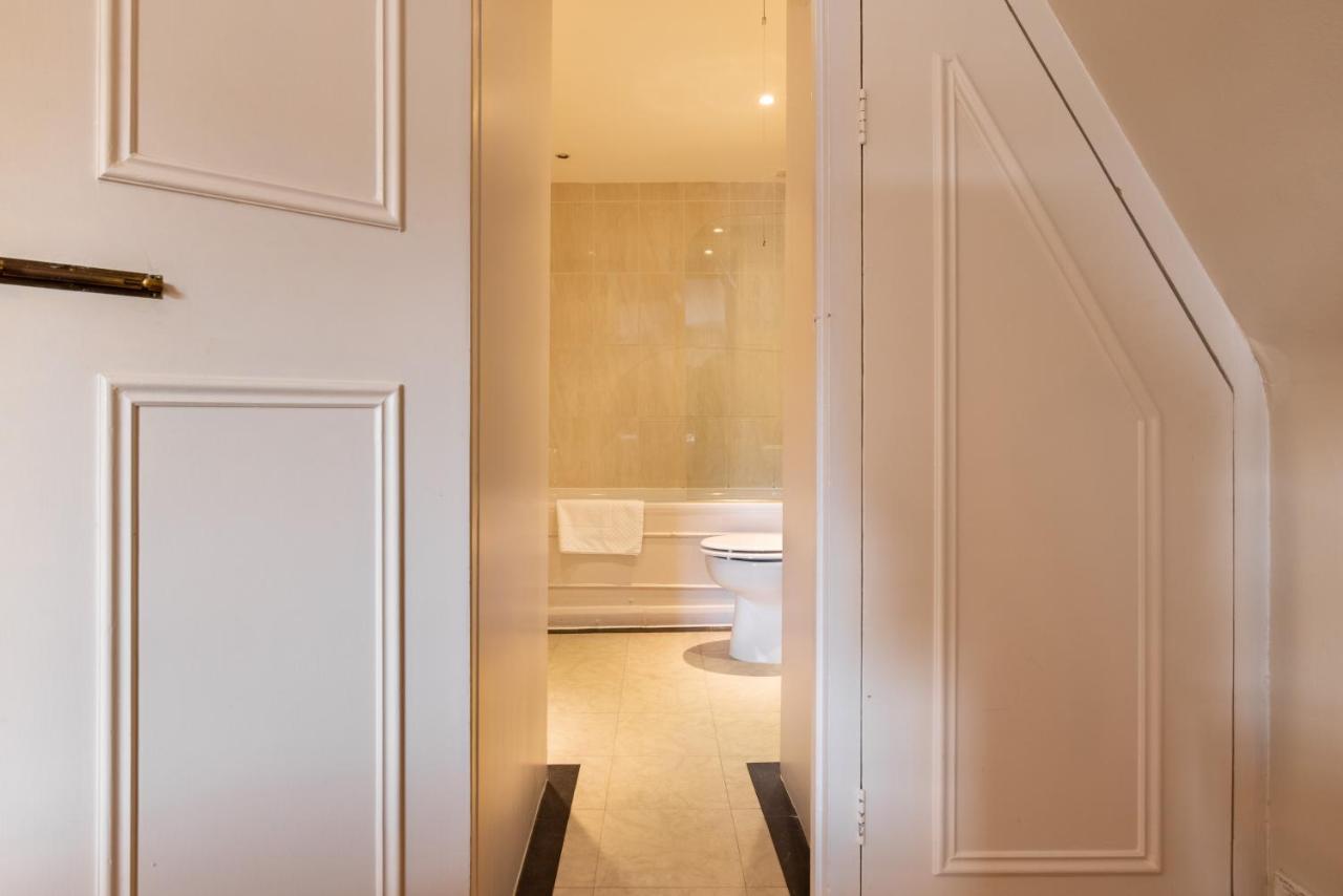 Knightsbridge Roof Garden Rooms Лондон Екстер'єр фото